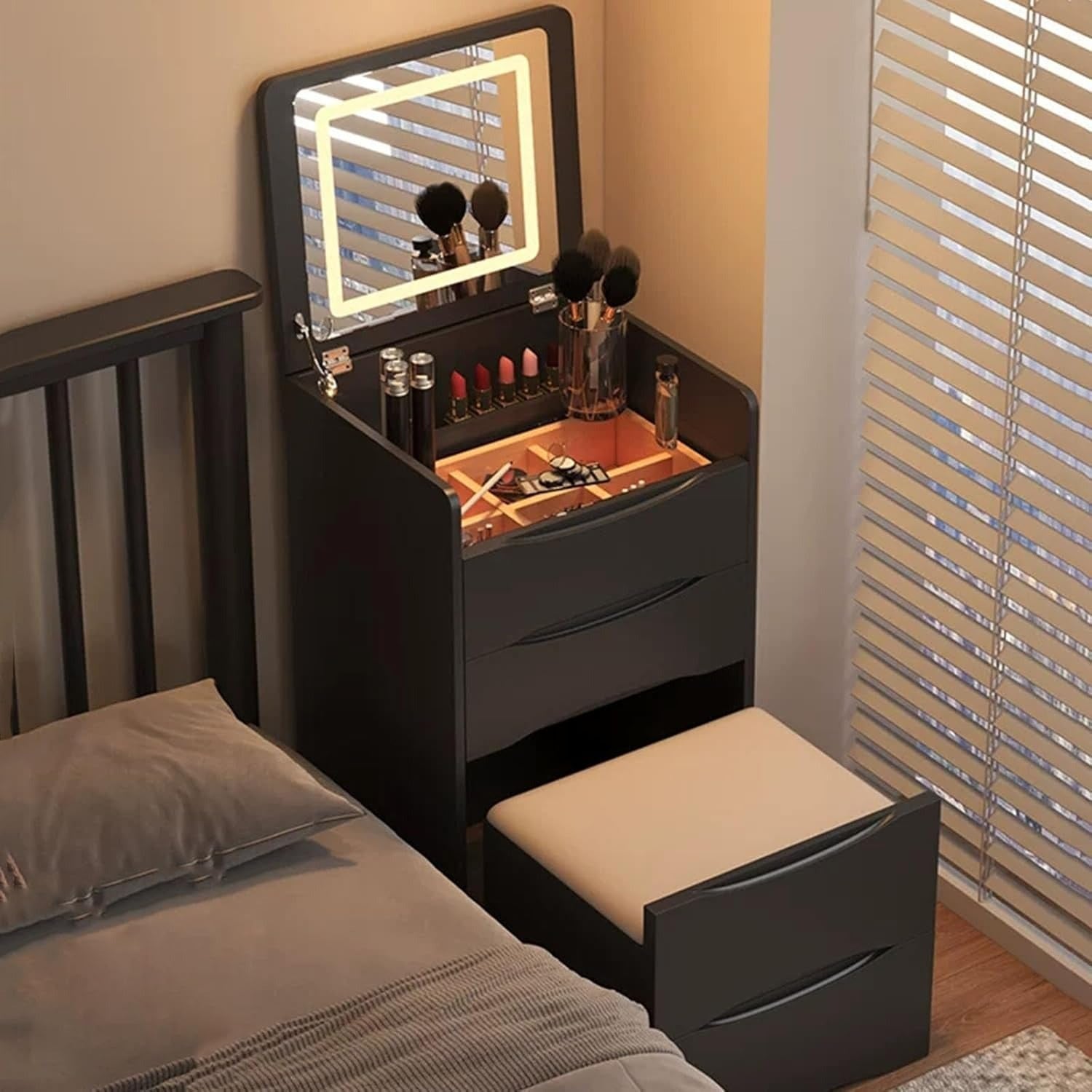 3-i-1 Sminkbord med spegel, pall & förvaring – Glasbordsskiva & kompakt design